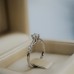 Λευκόχρυσο δαχτυλίδι μονόπετρο Κ18 με διαμάντια